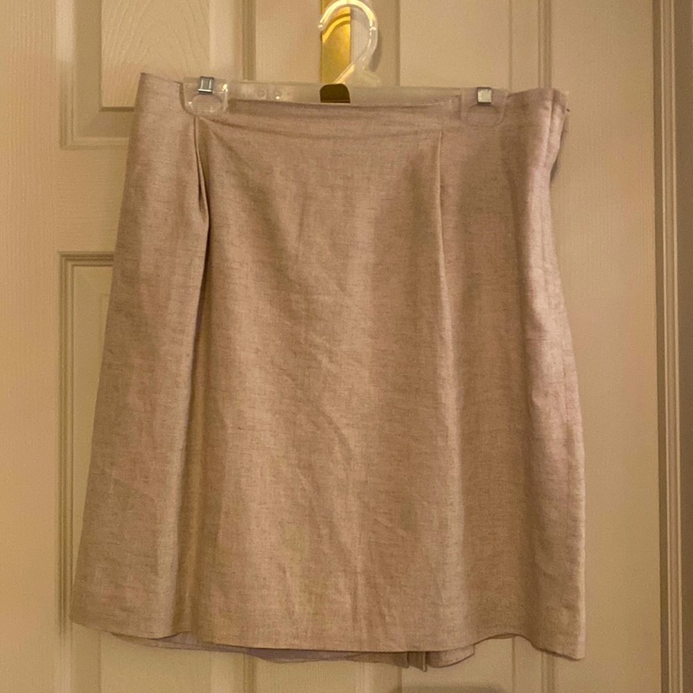 Dress skirt, fully lined in Tan